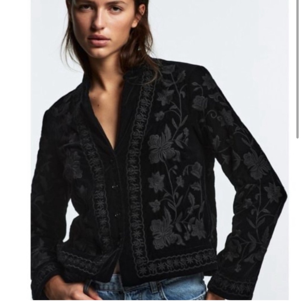 Zara Black Velvet Floral Embroidered Jacket, M